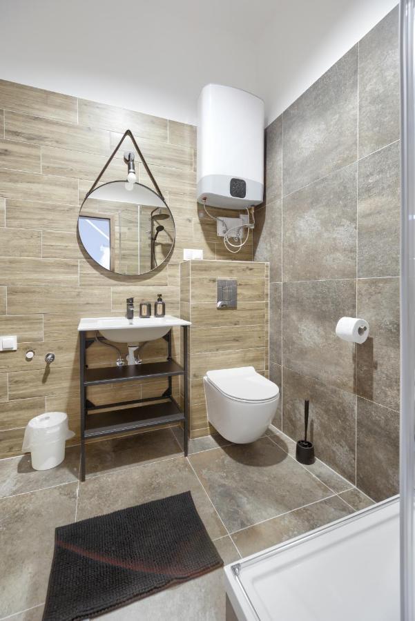Niron Dom Z Papieru Tokio Apartment Pila